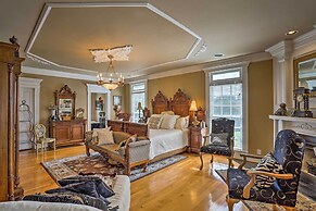 Historic Cedar Hill Mansion on Large Farm w/ Pool!