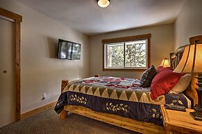 Keystone Home on Snake River w/ Hot Tub + Views!