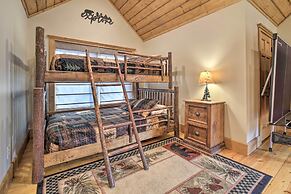 Franklin Cabin w/ Hot Tub + Pool Table!