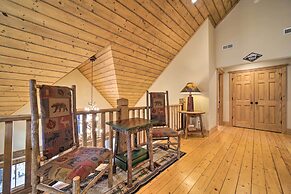 Franklin Cabin w/ Hot Tub + Pool Table!