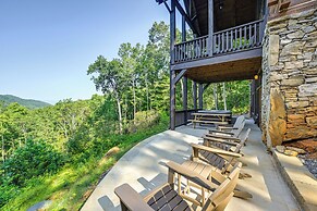 Franklin Cabin w/ Hot Tub + Pool Table!