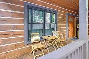 Franklin Cabin w/ Hot Tub + Pool Table!