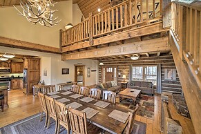 Franklin Cabin w/ Hot Tub + Pool Table!