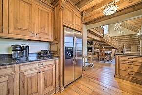 Franklin Cabin w/ Hot Tub + Pool Table!