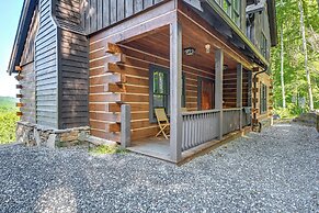Franklin Cabin w/ Hot Tub + Pool Table!