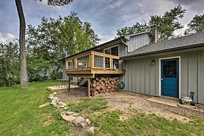 Lake Nagawicka Home - 2 Blocks to Boat Launch
