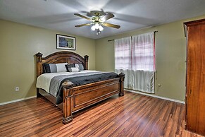 Pet-friendly Missouri City Home w/ Fenced-in Yard!