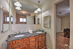 Pet-friendly Missouri City Home w/ Fenced-in Yard!