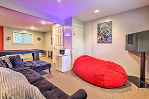 Walk to Lake: Game Room Getaway in Pocono Summit!