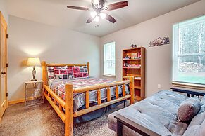 Wisconsin Cabin Hideaway: 3 Mi to Lakes