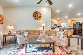 Wisconsin Cabin Hideaway: 3 Mi to Lakes