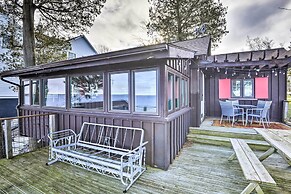 Henderson Harbor Cottage w/ Lake Access!