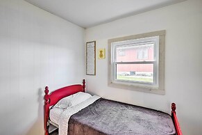 Henderson Harbor Cottage w/ Lake Access!