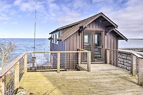Henderson Harbor Cottage w/ Lake Access!