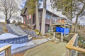 Henderson Harbor Cottage w/ Lake Access!