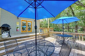 Lakefront Home w/ Kayaks in Hot Springs!