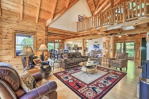 River Access & Game Room: Piney Creek Cabin!