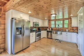 River Access & Game Room: Piney Creek Cabin!