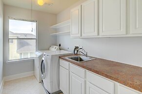 Spacious Houston Home w/ Private Yard & Fire Pit!