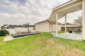 Spacious Houston Home w/ Private Yard & Fire Pit!