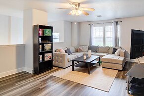 Spacious Houston Home w/ Private Yard & Fire Pit!
