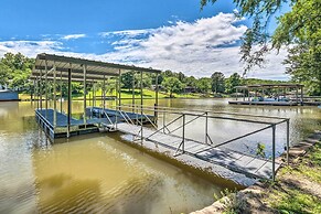 Updated Deck & Dock: Lakefront Home in Hot Springs