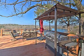 Hot Tub + Views: Waterfront Escape in Hot Springs