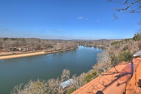 Hot Tub + Views: Waterfront Escape in Hot Springs