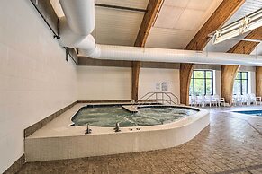 Lakes, Beaches, Pool, Golf, Trails: Michigan Cabin