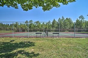 Lakes, Beaches, Pool, Golf, Trails: Michigan Cabin