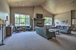 Lakes, Beaches, Pool, Golf, Trails: Michigan Cabin