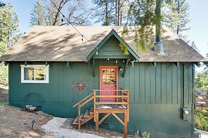 2 Cabins: Group & Family Getaway in Arnold!