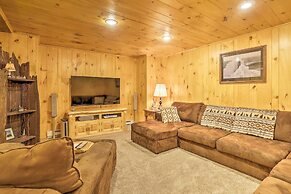 Lake Wallenpaupack Cabin w/ Shared Pool!