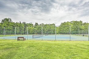 Lake Wallenpaupack Cabin w/ Shared Pool!