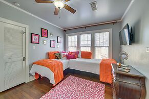 'the Pink Azalea' - Tyler Home w/ Yard + Patio!