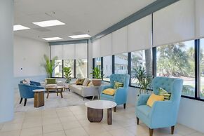 Gulf Highlands Getaway w/ 7 Pools & Beach Access