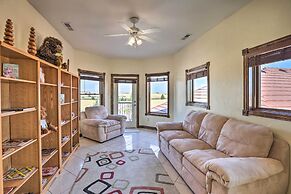 10 Mi to Barr Lake State Park: Home w/ Mtn Views