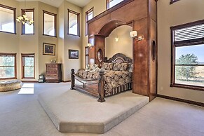 10 Mi to Barr Lake State Park: Home w/ Mtn Views