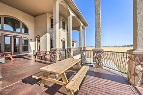 10 Mi to Barr Lake State Park: Home w/ Mtn Views