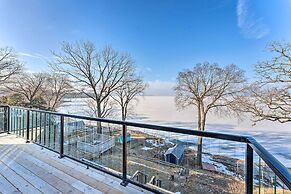 Lakefront Wisconsin Home w/ Grill!