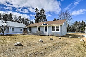 Mears Abode w/ Pool Access, Near Silver Lake!