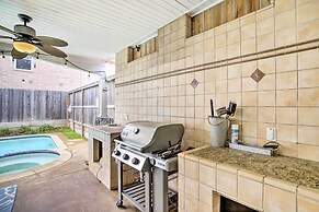 Han Solo's Hideout Luxe Houston Home w/ Pool!