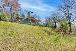 Murphy Cabin w/ Deck, Grill & Private Pond!