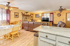 Murphy Cabin w/ Deck, Grill & Private Pond!