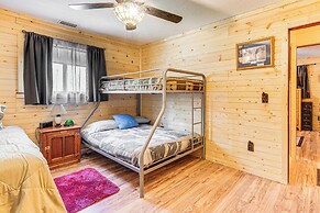 Murphy Cabin w/ Deck, Grill & Private Pond!