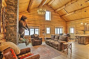 Cozy Livingston Cabin: Deck w/ Mountain Views!