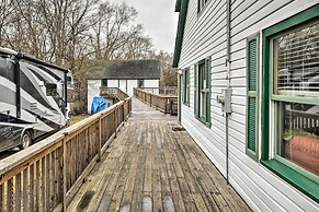 Pet-friendly Bartlett Farmhouse w/ Deck!