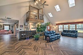 Pet-friendly Bartlett Farmhouse w/ Deck!