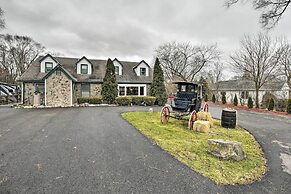 Pet-friendly Bartlett Farmhouse w/ Deck!