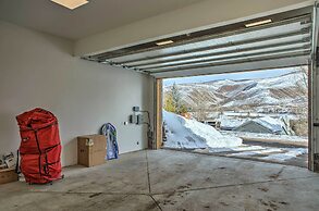 Mtn-view Home w/ Hot Tub, 9 Mi to Vail Resort